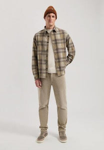 DS_Gus flannel shirt