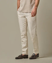 Afbeelding in Gallery-weergave laden, TROUSER HERRINGB RLX OFFWHITE