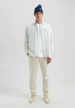 Afbeelding in Gallery-weergave laden, DS_Sun bleached denim shirt